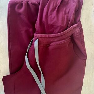 FIGS Maternity Joggers (petite)